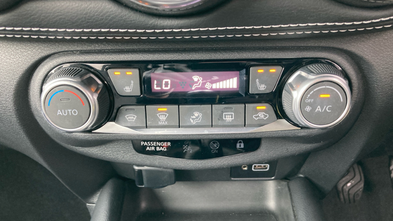 Nissan Juke 1.0 DiG-T 114 Tekna 5dr Petrol Hatchback